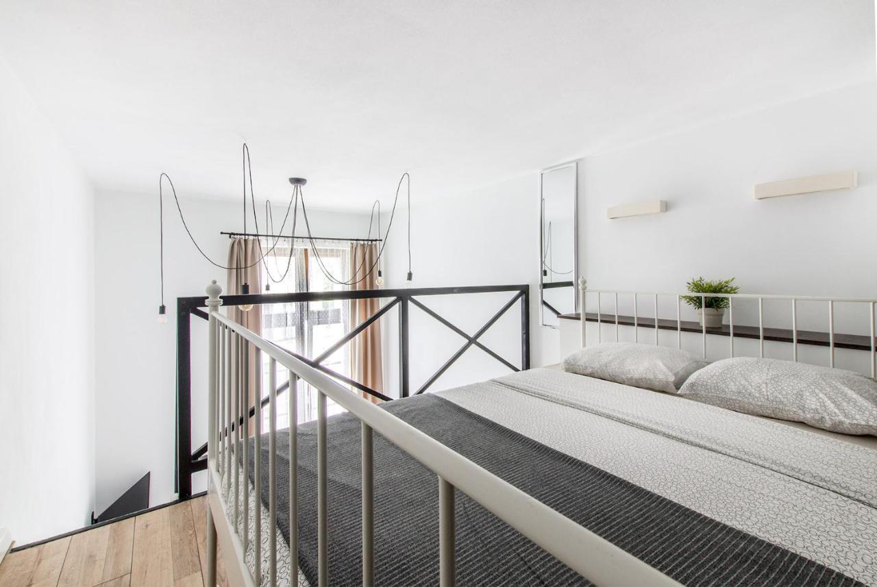 Smart Rental Management Apartments - City Center Wroclaw Bagian luar foto