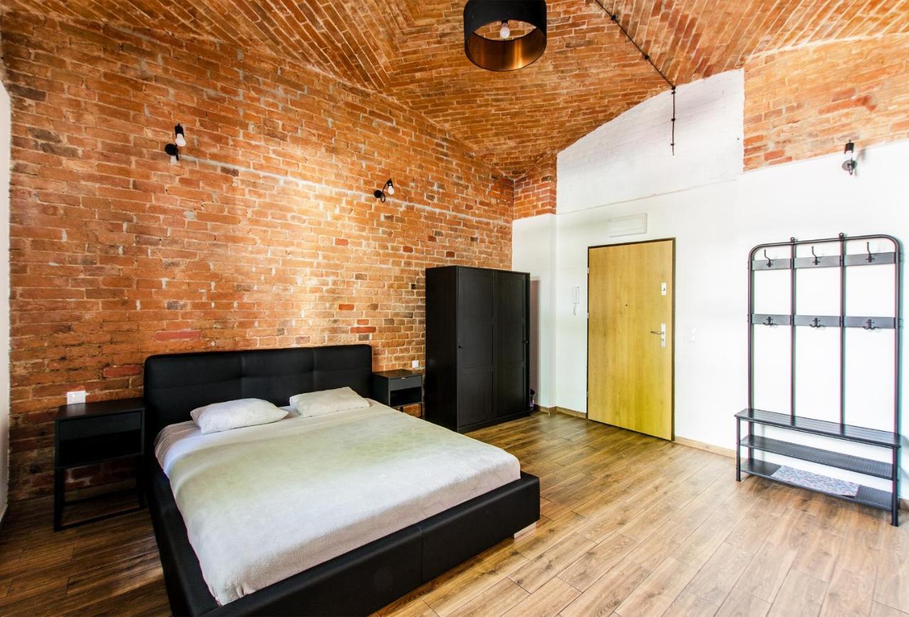 Smart Rental Management Apartments - City Center Wroclaw Bagian luar foto