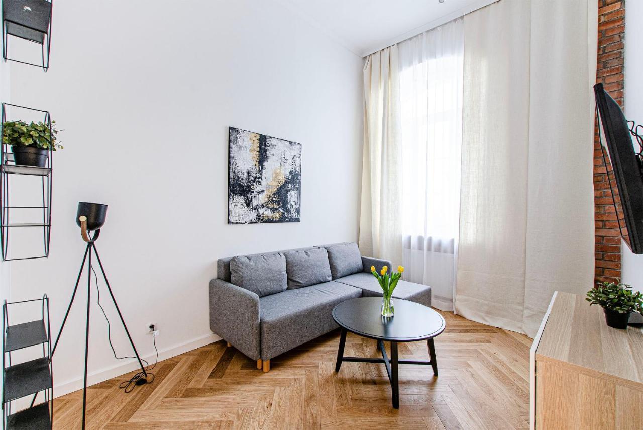 Smart Rental Management Apartments - City Center Wroclaw Bagian luar foto