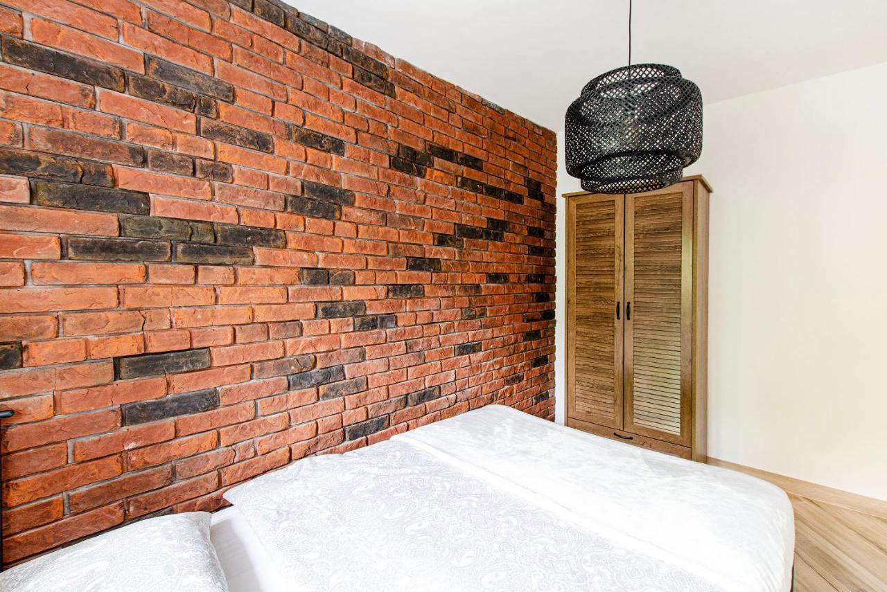 Smart Rental Management Apartments - City Center Wroclaw Bagian luar foto